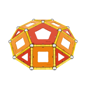 Structure magnétique en forme de demi-dôme géodésique construite avec des barrettes et des sphères Geomag lors d'un atelier Mag4play à Lyon, dans le Rhône, en Rhône-Alpes et en Suisse romande.